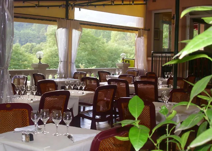 Logis Hotel Restaurant La Corniche Des Cevennes