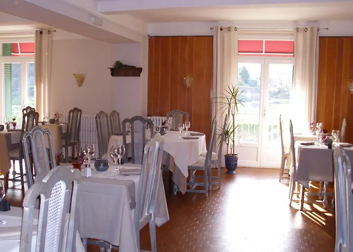 Logis Hotel Restaurant La Corniche Des Cevennes