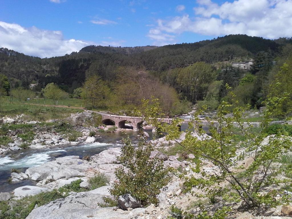 Hotel Logis Restaurant La Corniche Des Cevennes Saint-Jean-du-Gard