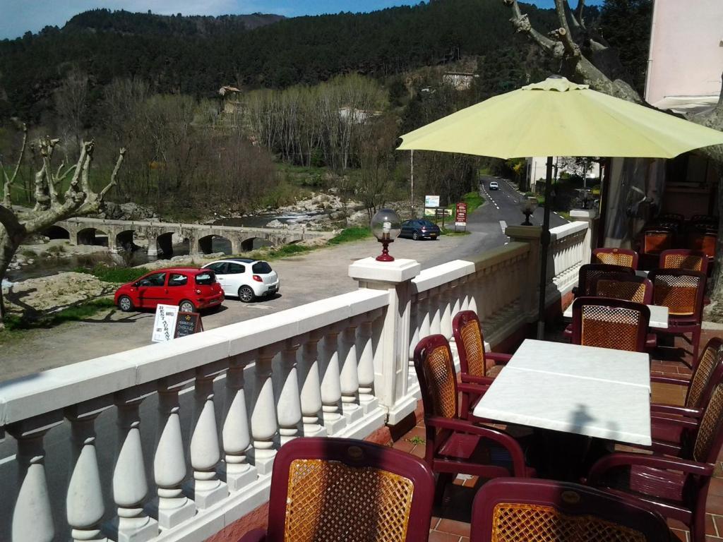 Logis Restaurant La Corniche Des Cevennes Hotel