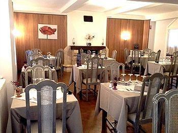 Hotel Logis Restaurant La Corniche Des Cevennes Saint-Jean-du-Gard